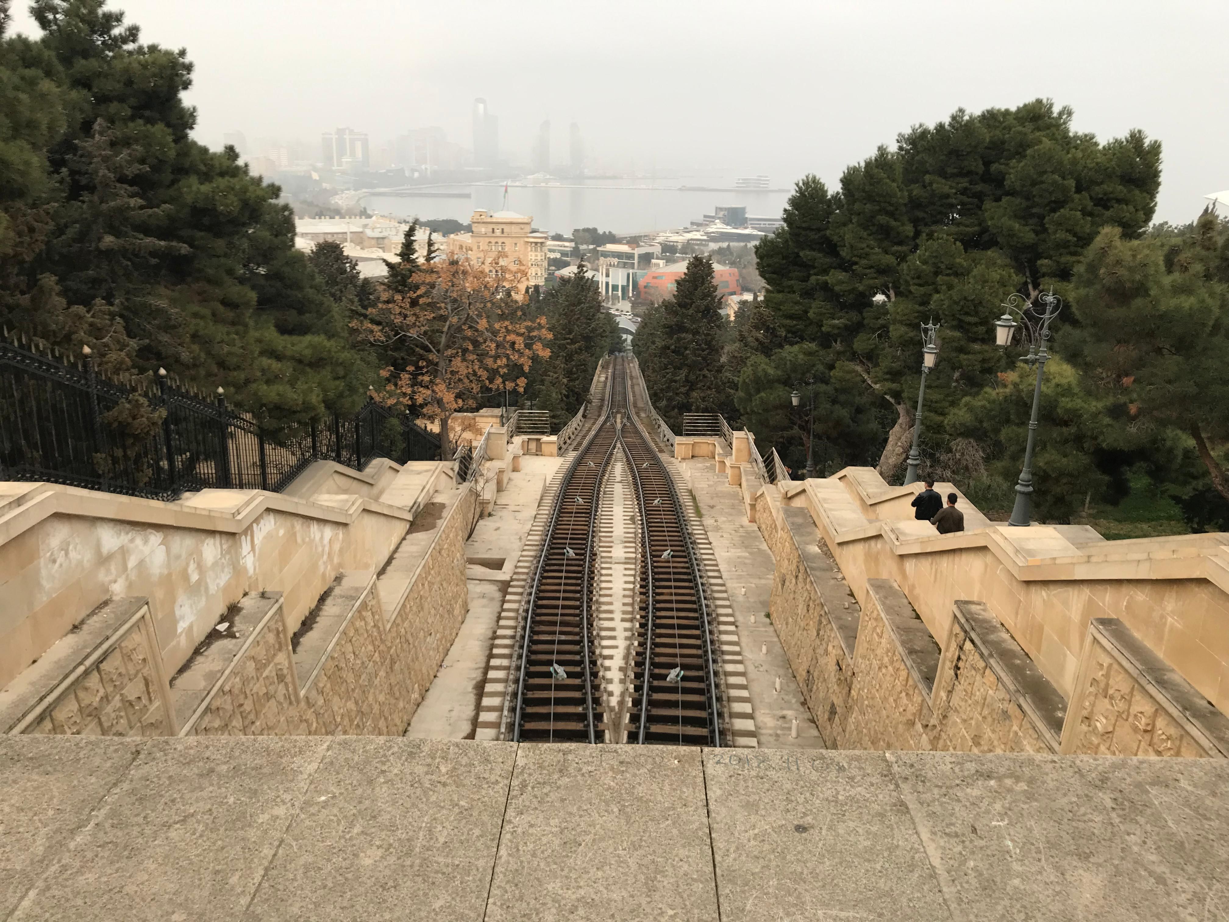 Бакинский фуникулер - вид с горы 